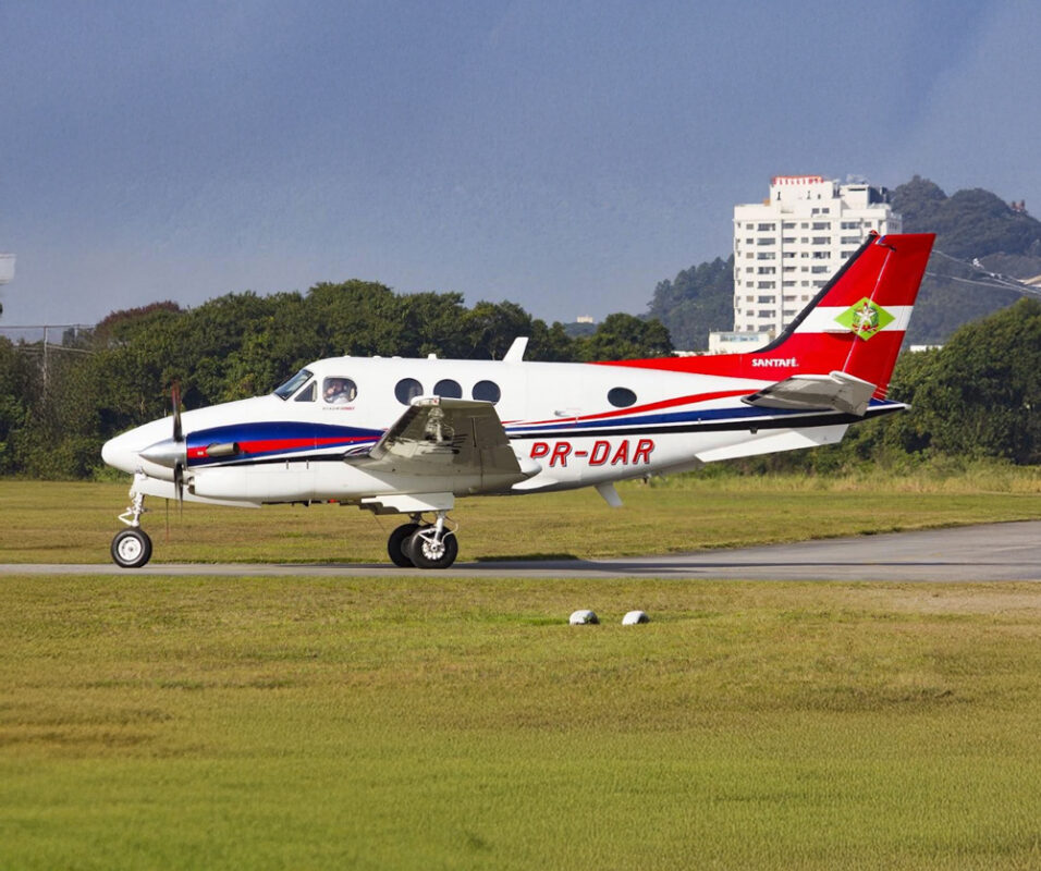 PR-DAR-–-KING-AIR-C90-GT